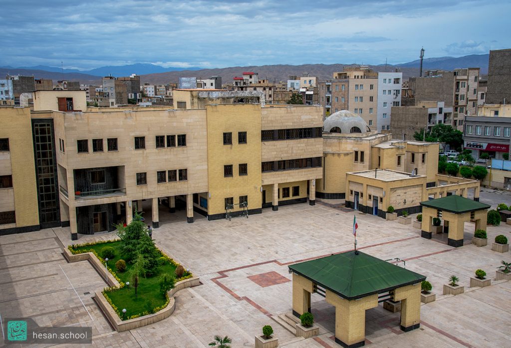 مدرسه ی خیابان مرصاد